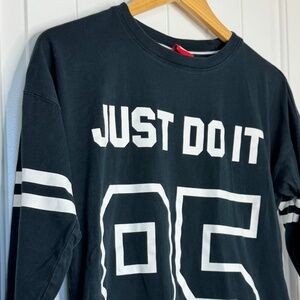 Nike “Just Do It” Black 3/4 Sleeve T-Shirt - Size Small
